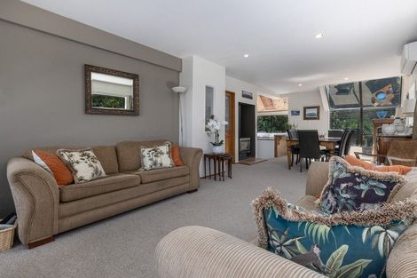 Photo of property in 21 Gordon Road, Plimmerton, Porirua, 5026