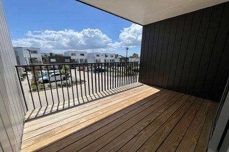 Photo of property in 39 Ngae Place, Mangere East, Auckland, 2024