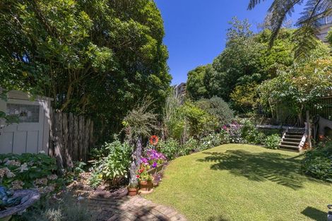 Photo of property in 21 Gordon Road, Plimmerton, Porirua, 5026
