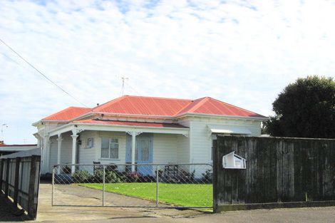 Photo of property in 11 Kings Avenue, Gonville, Whanganui, 4501