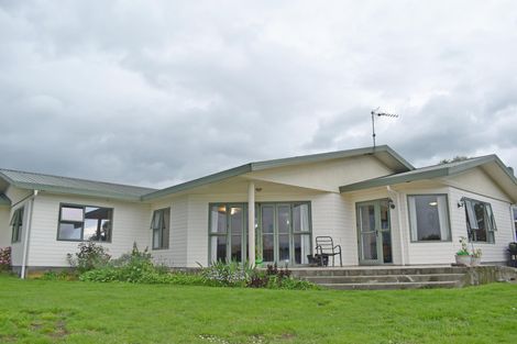 Photo of property in 225 Belvedere Road, Carterton, 5713