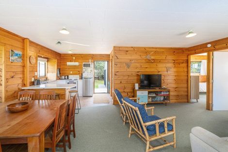 Photo of property in 117 Kowhai Avenue, Matarangi, Whitianga, 3592