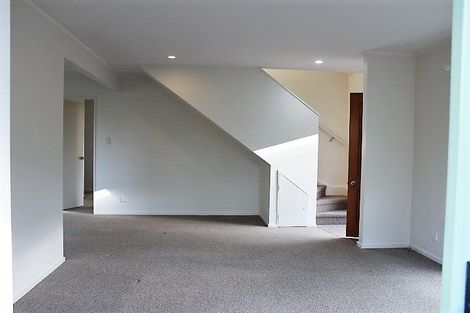 Photo of property in 1/34 Sorrel Crescent, Bucklands Beach, Auckland, 2012