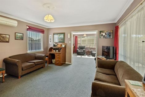Photo of property in 18 Ngata Place, Hei Hei, Christchurch, 8042