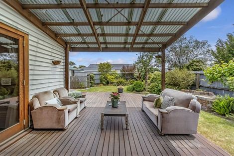 Photo of property in 128 Middlepark Road, Sockburn, Christchurch, 8042