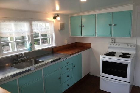 Photo of property in 41 Moana Road, Plimmerton, Porirua, 5026