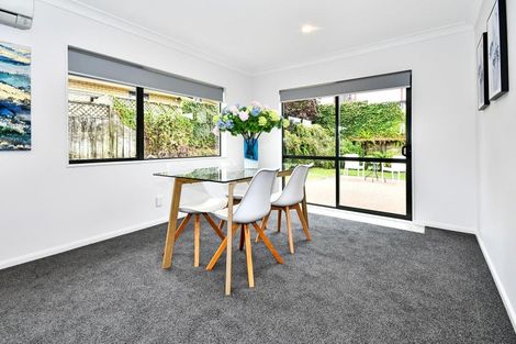 Photo of property in 15 Rathmar Drive, Manurewa, Auckland, 2105