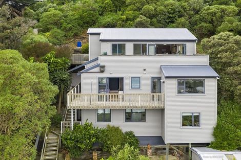 Photo of property in 43a Melbourne Road, Island Bay, Wellington, 6023