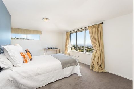 Photo of property in 2 Serenata Lane, Redcliffs, Christchurch, 8081