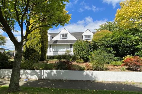 Photo of property in 18 Churchill Avenue, Hokowhitu, Palmerston North, 4410