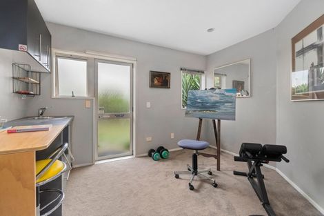 Photo of property in 29 Ferntree Terrace, West Harbour, Auckland, 0618