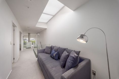 Photo of property in 12 Holly Road, St Albans, Christchurch, 8014