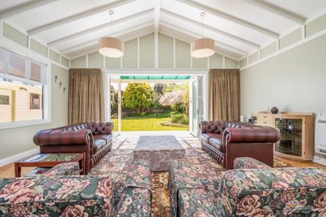 Photo of property in 25 Hinau Street, Woburn, Lower Hutt, 5010