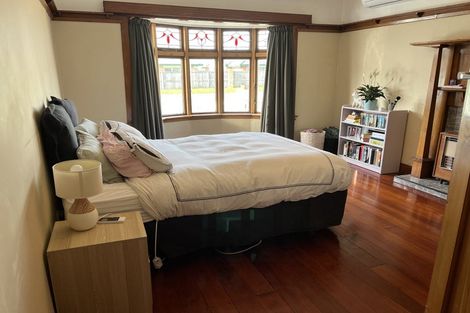 Photo of property in 55 Tauhinu Road, Miramar, Wellington, 6022