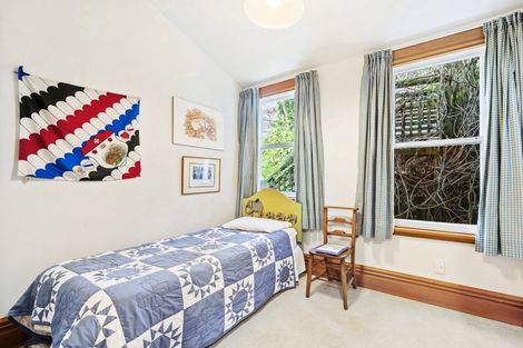 Photo of property in 129 Upland Road, Kelburn, Wellington, 6012