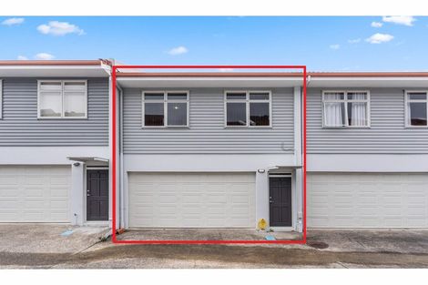Photo of property in 4/126 Stancombe Road, Flat Bush, Auckland, 2016