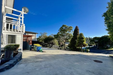 Photo of property in 27 Halberg Street, Glenfield, Auckland, 0629