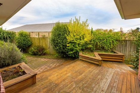 Photo of property in 2/39a Yardley Street, Avonhead, Christchurch, 8042