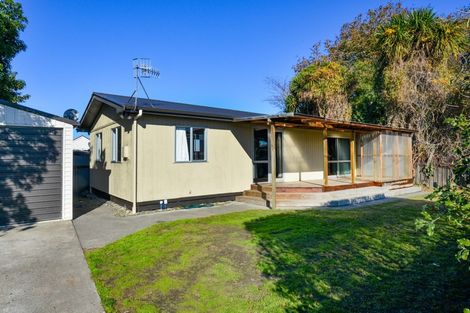 Photo of property in 805b Hastings Street North, Hastings, 4122