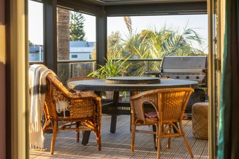 Photo of property in 160b Dickson Road, Papamoa Beach, Papamoa, 3118