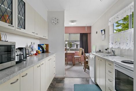 Photo of property in 135 Taupo View Road, Taupo, 3330