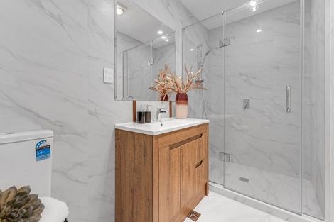 Photo of property in 8 Peara Place, Henderson, Auckland, 0610