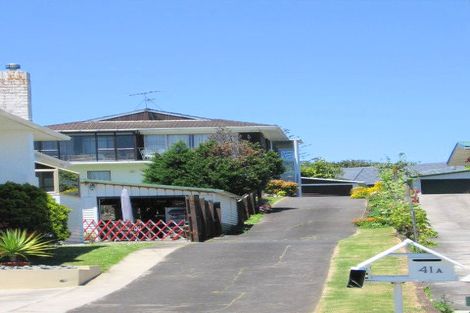 Photo of property in 41a Kiwi Esplanade, Mangere Bridge, Auckland, 2022