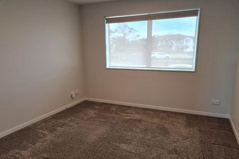 Photo of property in 109 Medallion Drive, Oteha, Auckland, 0632