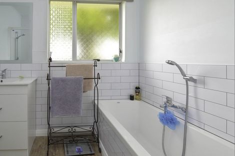 Photo of property in 16 Wyndham Street, Awapuni, Palmerston North, 4412