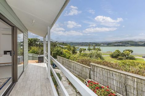 Photo of property in 12a Kahutea Terrace, Titahi Bay, Porirua, 5022