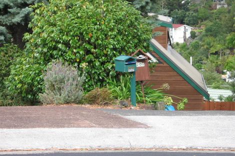 Photo of property in 1/20 Reynolds Place, Torbay, Auckland, 0630