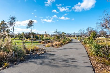 Photo of property in 664 Avonside Drive, Avonside, Christchurch, 8061