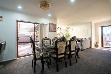 Photo of property in 63 Castlefinn Drive, Weymouth, Auckland, 2103