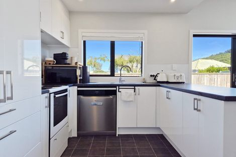 Photo of property in 13-15 Gillespie Street, Taita, Lower Hutt, 5011