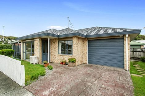 Photo of property in 1/157 Main Road, Tawa, Wellington, 5028
