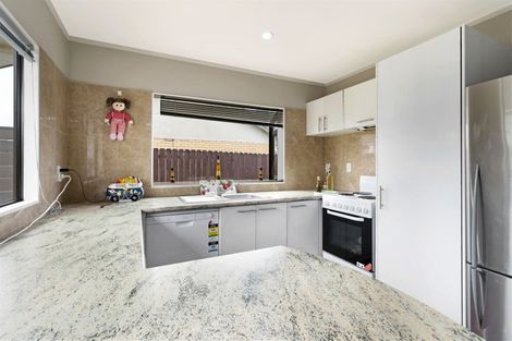 Photo of property in 79 Pooks Road, Ranui, Auckland, 0612