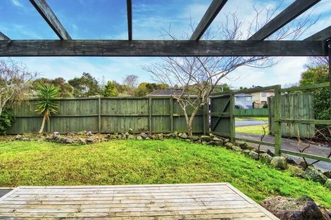 Photo of property in 16 Mile Place, Henderson, Auckland, 0612