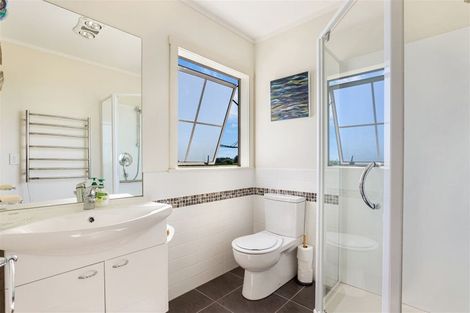 Photo of property in 135c Hutchinson Road, Helensville, 0875