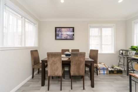 Photo of property in 5 Milton Street, Roslyn, Palmerston North, 4414