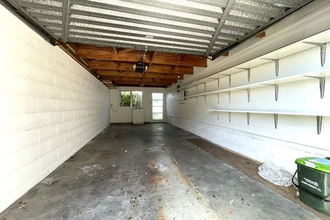 Photo of property in 2/123a Gossamer Drive, Pakuranga Heights, Auckland, 2010