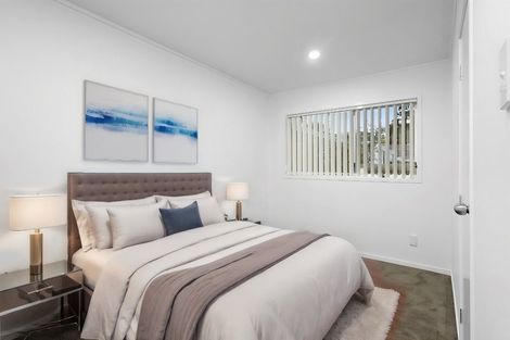 Photo of property in 2/4 Roys Road, Weymouth, Auckland, 2103