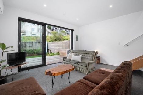 Photo of property in 175c Sutherland Road, Lyall Bay, Wellington, 6022