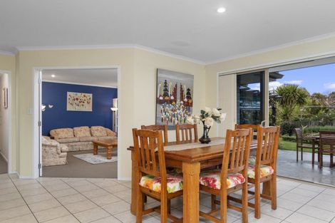 Photo of property in 10 Haden Place, Omokoroa, 3114