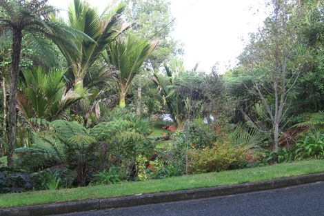 Photo of property in 1 Ngaio Road, Titirangi, Auckland, 0604