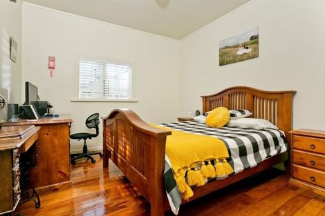 Photo of property in 16 Waitoki Road, Waitoki, Kaukapakapa, 0871