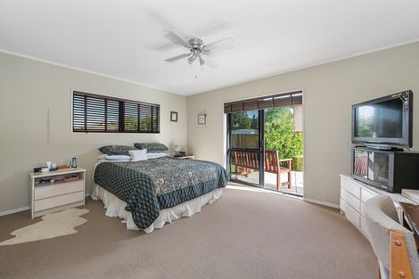 Photo of property in 2 Palm Grove Drive, Western Heights, Hamilton, 3200