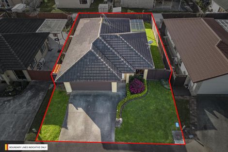 Photo of property in 16 Stellata Court, Randwick Park, Auckland, 2105