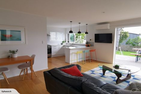Photo of property in 25b Lidcombe Place, Avondale, Auckland, 1026