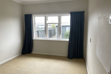 Photo of property in 11 College Street, Awapuni, Palmerston North, 4412