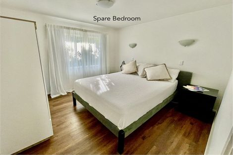 Photo of property in 2/56 Knightsbridge Drive, Forrest Hill, Auckland, 0620